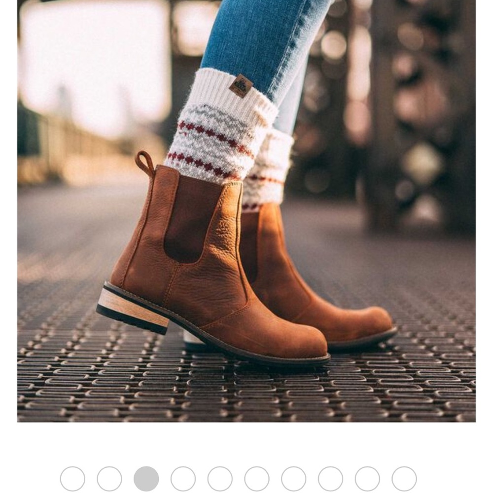 Kodiak Chelsea boots. 1 year old, worn a handful of times. Waterproof.